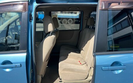 Nissan Lafesta I, 2008 год, 739 000 рублей, 17 фотография