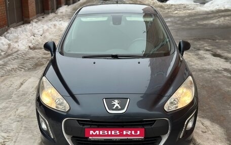 Peugeot 308 II, 2013 год, 549 000 рублей, 3 фотография