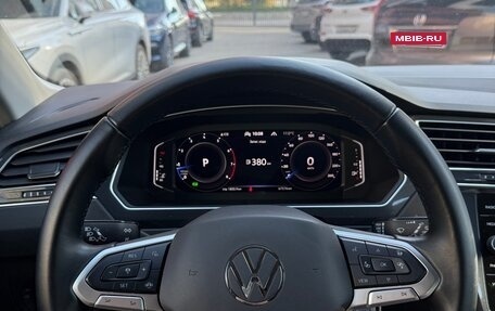 Volkswagen Tiguan II, 2022 год, 2 900 000 рублей, 2 фотография