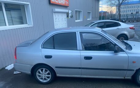 Hyundai Accent II, 2004 год, 290 000 рублей, 2 фотография