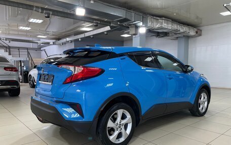 Toyota C-HR I рестайлинг, 2019 год, 2 180 000 рублей, 6 фотография