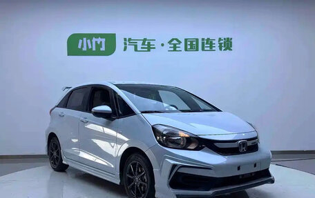 Honda Fit, 2022 год, 1 400 000 рублей, 5 фотография