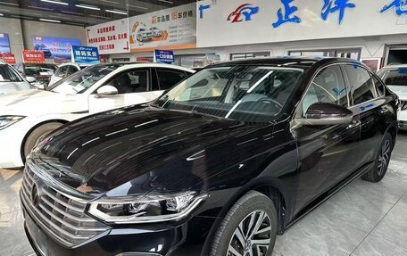Volkswagen Lavida, 2022 год, 1 220 000 рублей, 1 фотография