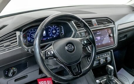 Volkswagen Tiguan II, 2019 год, 2 179 900 рублей, 12 фотография