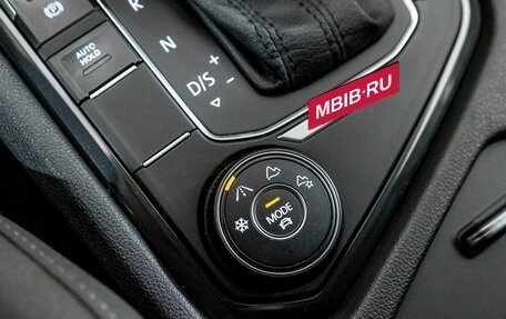 Volkswagen Tiguan II, 2019 год, 2 179 900 рублей, 25 фотография