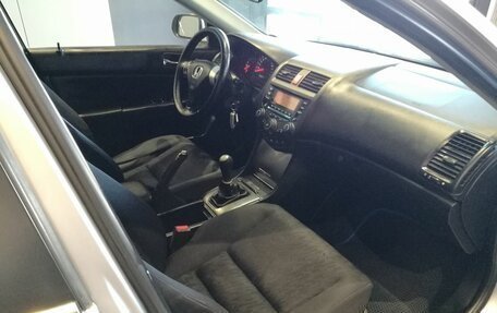 Honda Accord VII рестайлинг, 2004 год, 670 000 рублей, 8 фотография