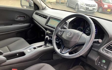 Honda Vezel, 2016 год, 1 290 000 рублей, 10 фотография