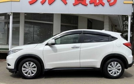 Honda Vezel, 2016 год, 1 290 000 рублей, 7 фотография