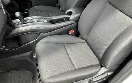 Honda Vezel, 2016 год, 1 290 000 рублей, 12 фотография