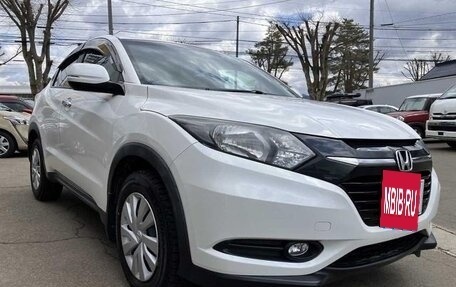 Honda Vezel, 2016 год, 1 290 000 рублей, 5 фотография