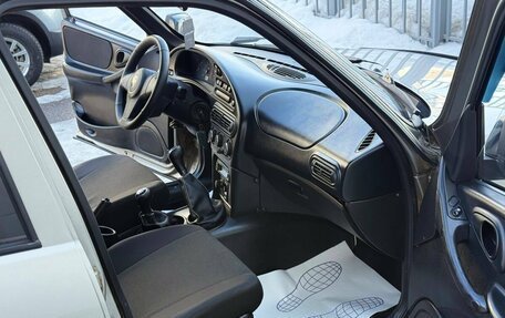 Chevrolet Niva I рестайлинг, 2011 год, 397 000 рублей, 11 фотография