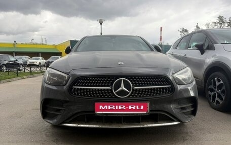 Mercedes-Benz E-Класс, 2021 год, 4 000 000 рублей, 1 фотография