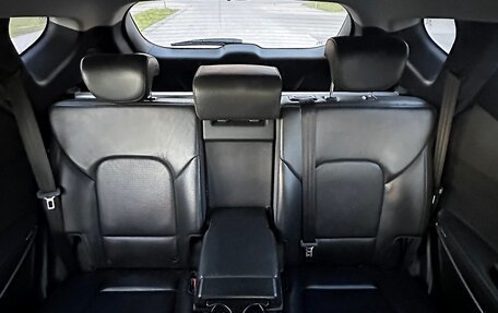 Hyundai Santa Fe III рестайлинг, 2012 год, 1 499 999 рублей, 15 фотография