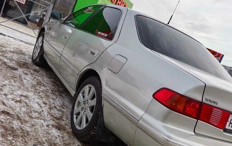 Toyota Camry, 2001 год, 380 000 рублей, 2 фотография