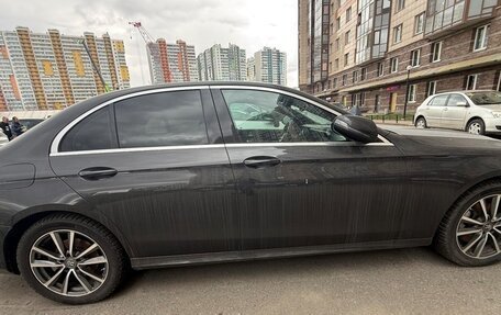 Mercedes-Benz E-Класс, 2021 год, 4 000 000 рублей, 3 фотография