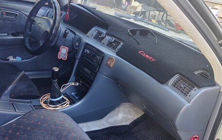 Toyota Camry, 2001 год, 380 000 рублей, 15 фотография