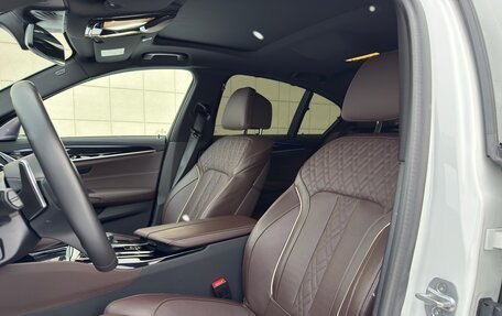 BMW 5 серия, 2022 год, 6 790 000 рублей, 13 фотография