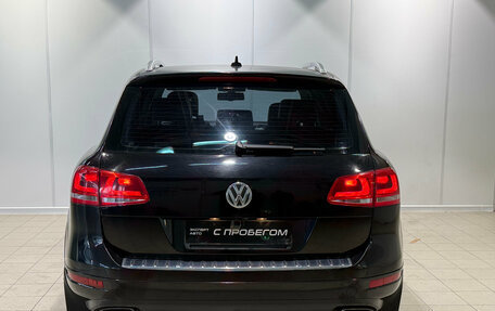 Volkswagen Touareg III, 2011 год, 1 800 000 рублей, 4 фотография