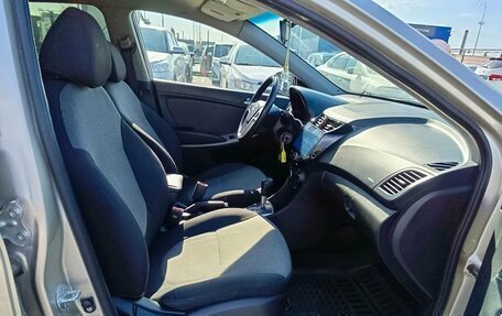 Hyundai Solaris II рестайлинг, 2011 год, 735 000 рублей, 12 фотография