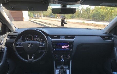 Skoda Octavia, 2018 год, 1 900 000 рублей, 13 фотография