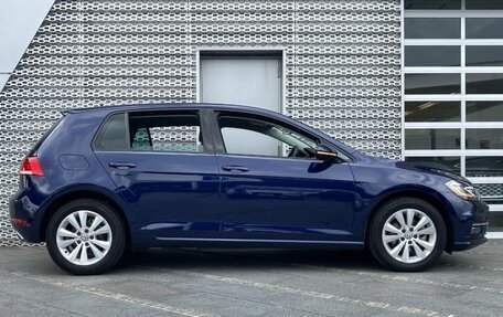 Volkswagen Golf VII, 2018 год, 1 059 000 рублей, 8 фотография