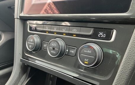 Volkswagen Golf VII, 2018 год, 1 059 000 рублей, 20 фотография