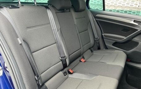 Volkswagen Golf VII, 2018 год, 1 059 000 рублей, 13 фотография