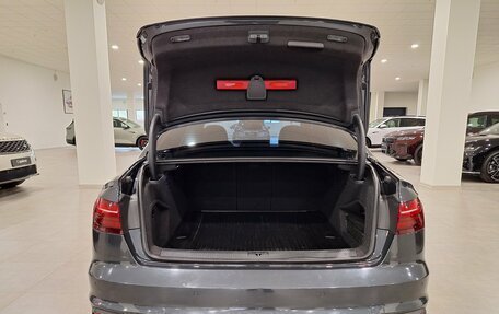 Audi A4, 2021 год, 2 600 000 рублей, 7 фотография