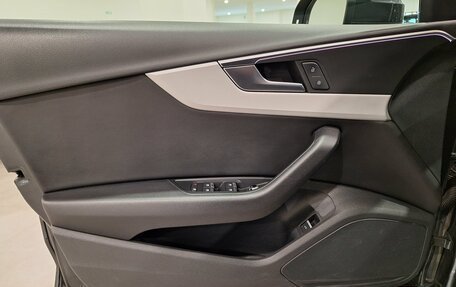 Audi A4, 2021 год, 2 600 000 рублей, 20 фотография