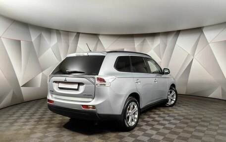 Mitsubishi Outlander III рестайлинг 3, 2013 год, 1 215 000 рублей, 2 фотография
