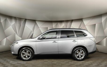 Mitsubishi Outlander III рестайлинг 3, 2013 год, 1 215 000 рублей, 5 фотография