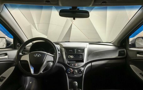 Hyundai Solaris II рестайлинг, 2011 год, 730 000 рублей, 12 фотография