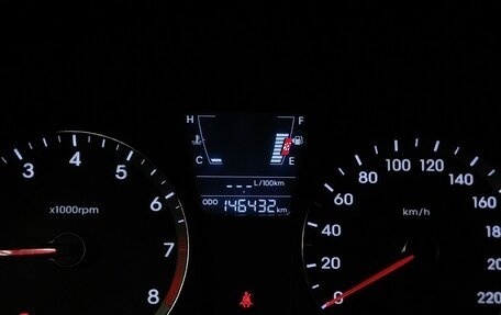 Hyundai Solaris II рестайлинг, 2011 год, 730 000 рублей, 16 фотография