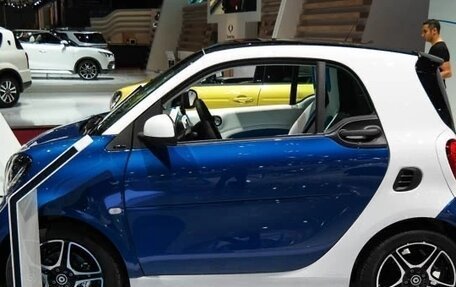 Smart Fortwo III, 2016 год, 3 500 000 рублей, 1 фотография