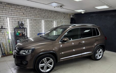 Volkswagen Tiguan I, 2014 год, 2 200 000 рублей, 5 фотография
