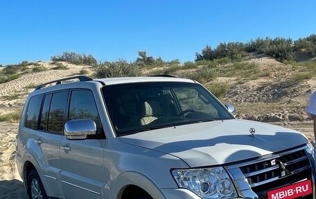 Mitsubishi Pajero IV, 2020 год, 4 650 000 рублей, 2 фотография