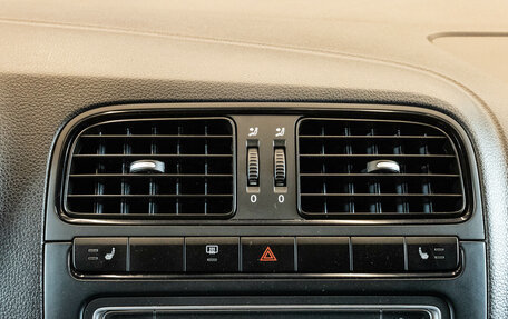 Volkswagen Polo VI (EU Market), 2015 год, 809 000 рублей, 16 фотография