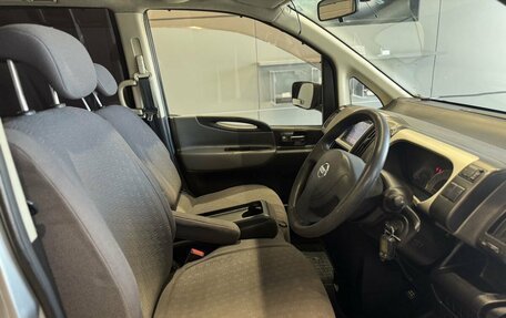 Nissan Serena III, 2006 год, 900 000 рублей, 10 фотография