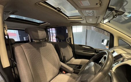 Nissan Serena III, 2006 год, 900 000 рублей, 16 фотография