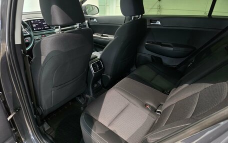 KIA Sportage IV рестайлинг, 2021 год, 3 320 000 рублей, 10 фотография