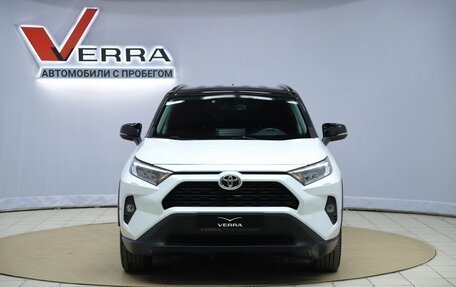 Toyota RAV4, 2022 год, 3 790 000 рублей, 2 фотография