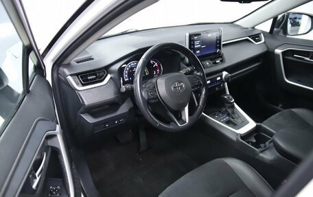 Toyota RAV4, 2022 год, 3 790 000 рублей, 10 фотография