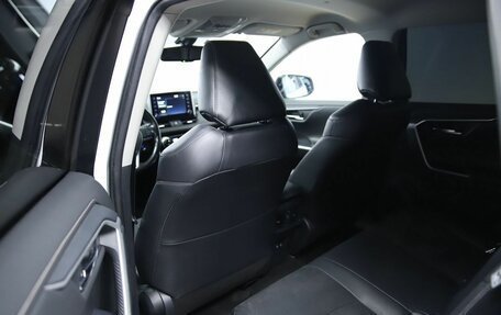 Toyota RAV4, 2022 год, 3 790 000 рублей, 11 фотография