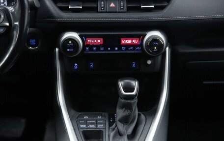 Toyota RAV4, 2022 год, 3 790 000 рублей, 14 фотография