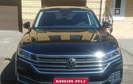 Volkswagen Touareg III, 2021 год, 6 500 000 рублей, 1 фотография