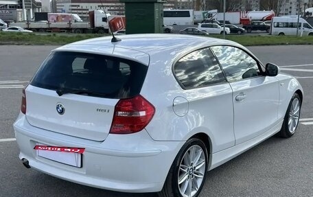 BMW 1 серия, 2010 год, 730 000 рублей, 2 фотография