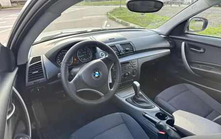 BMW 1 серия, 2010 год, 730 000 рублей, 3 фотография