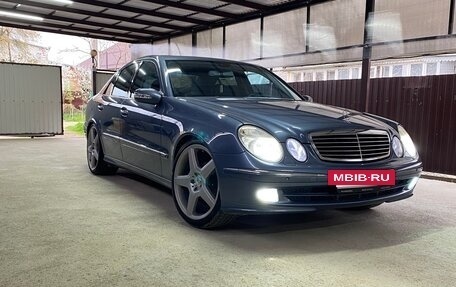 Mercedes-Benz E-Класс, 2004 год, 1 200 000 рублей, 2 фотография