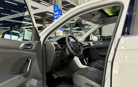 Volkswagen T-Cross I, 2022 год, 1 260 000 рублей, 9 фотография