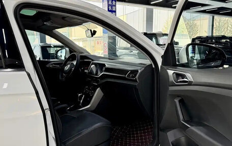 Volkswagen T-Cross I, 2022 год, 1 260 000 рублей, 12 фотография